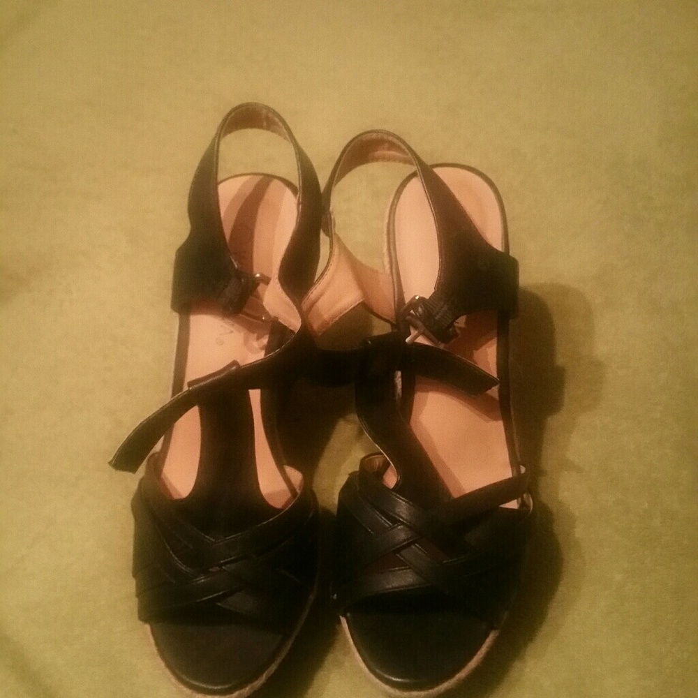 blk and tan tall heel wedge sandals
